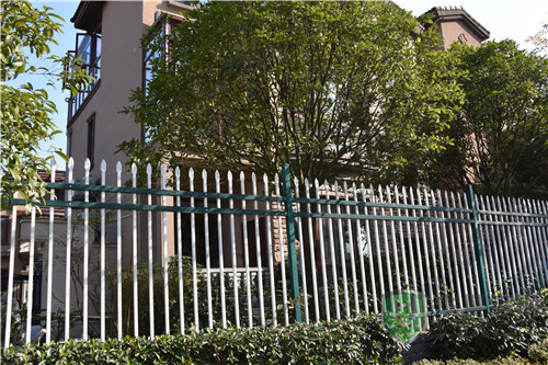 华夏锌钢围栏绿+白