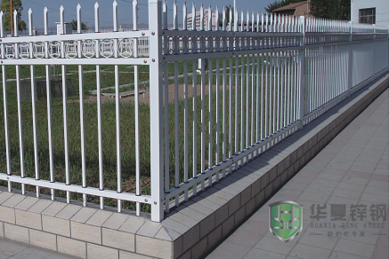 简约纯白锌钢围栏